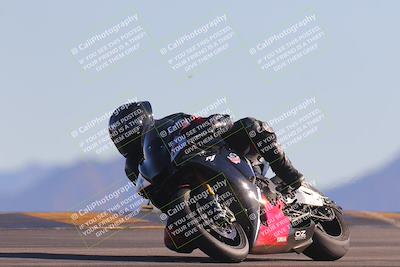 media/Nov-06-2023-Moto Forza (Mon) [[ce023d0744]]/3-Intermediate Group/Session 5 (Turn 9)/